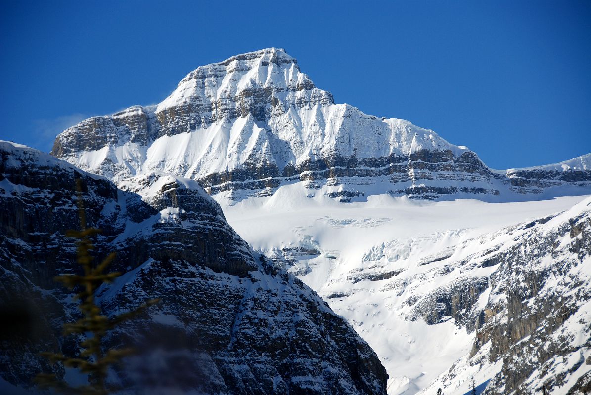 02 Mistaya Mountain From Icefields Parkway